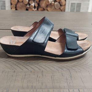 Dansko Vienna Black Low Wedge Sandals EU 41